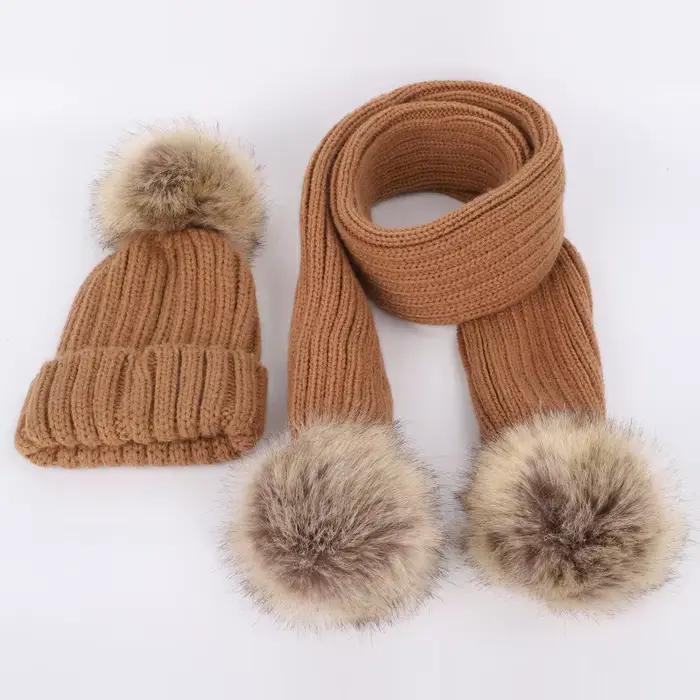 Chapeau et écharpe pour enfants