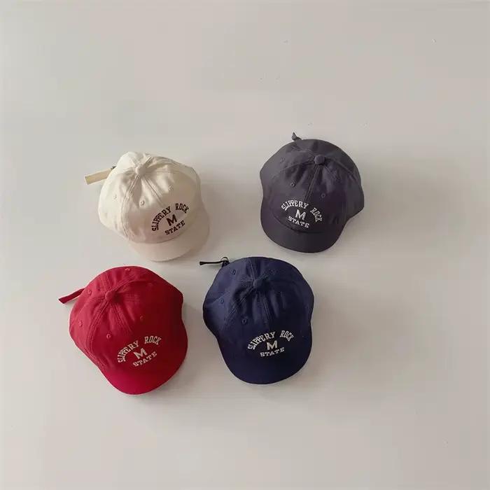 Casquette de baseball avec lettres pour bébé