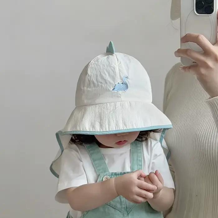 Casquette anti-UV pour bébé