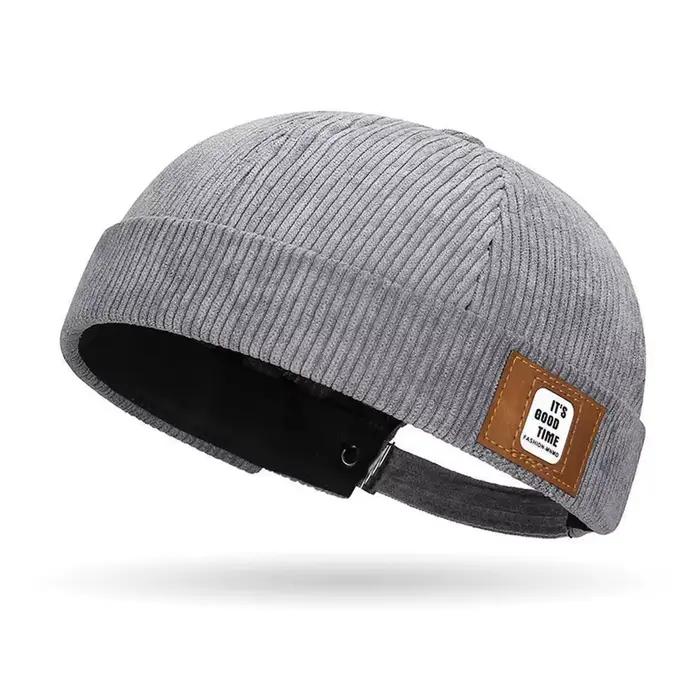 Chapeau sans bords en velours côtelé