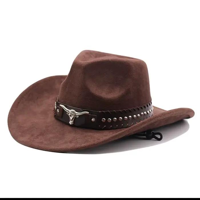Chapeau de cowboy western avec rivets en forme de tête de taureau