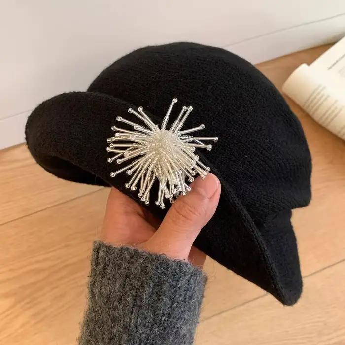Chapeaux seau en laine grise pour femmes