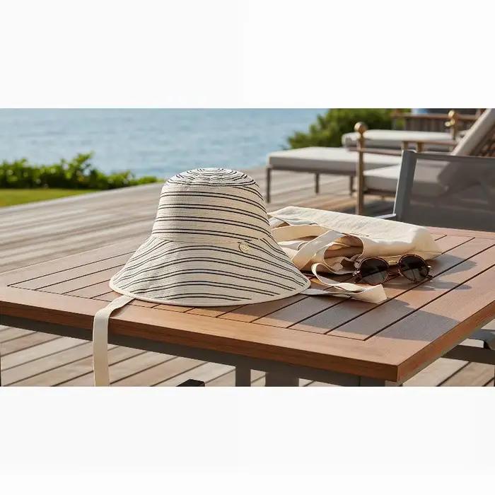 Chapeau de soleil en lin rayé respirant avec lien ajustable sous le menton