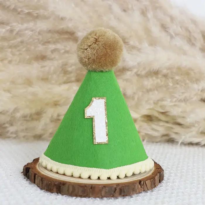 Chapeau de 1er anniversaire fait à la main