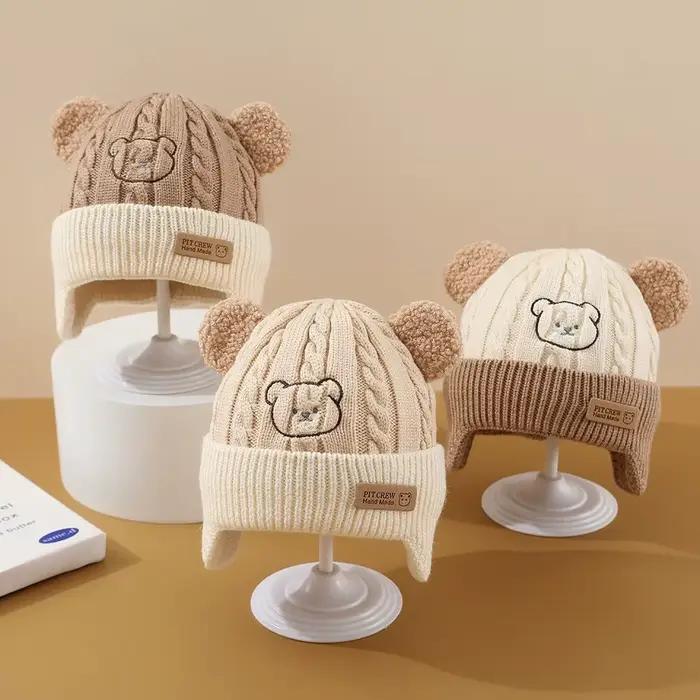 Chapeau de bébé ours mignon