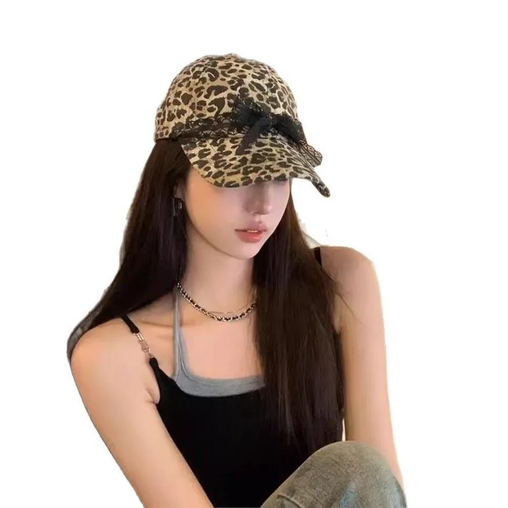 Casquette de baseball respirante à imprimé léopard style hip-hop, visière longue avec nœud en dentel