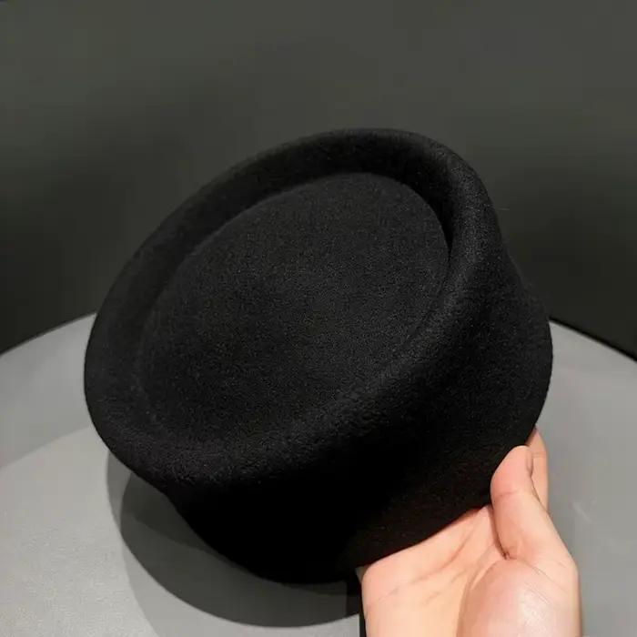 Chapeaux vintage à bord plat pour femmes, en feutre de laine, bérets, chapeaux de mariage, chapeaux