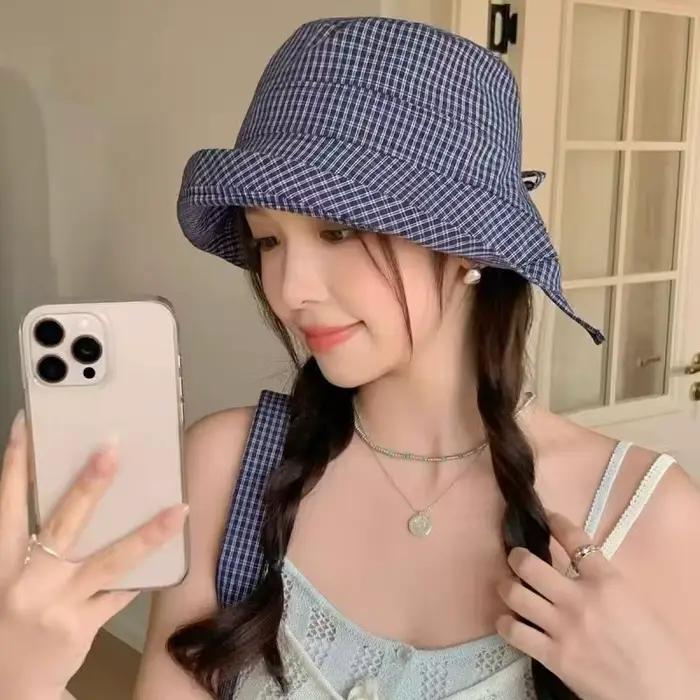 Chapeau Bob Femme Printemps-Été à Carreaux avec Bord Roulé, Idéal pour les Voyages en Extérieur, ave