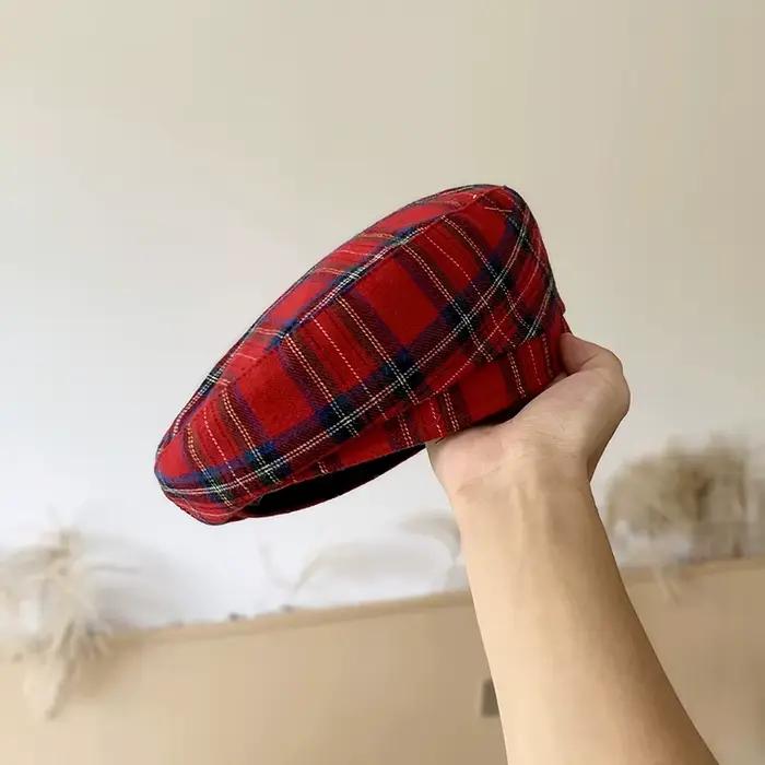 Béret à carreaux rouge pour femmes et hommes, mode fille britannique, Bonnet doux et Cool, Style cor
