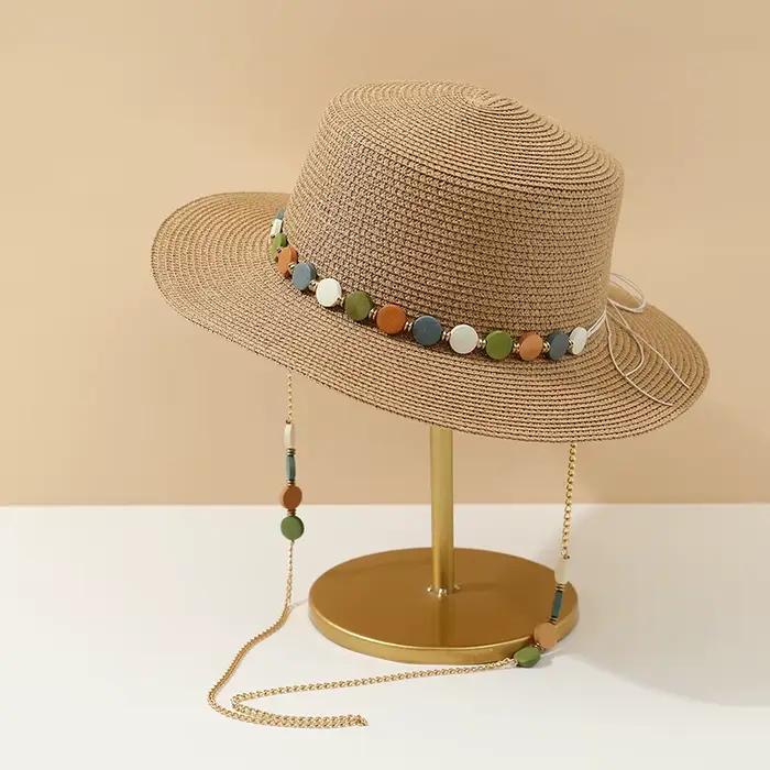 Chapeau de paille d'été à bord plat avec chaîne de pierres colorées, matériau tissé vintage respiran