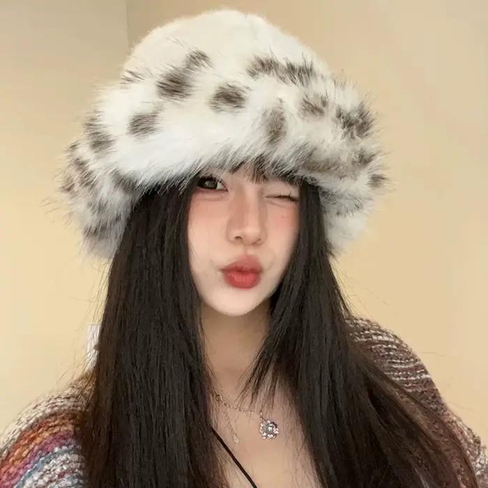 Femmes mongole en peluche casquette de fourrure automne et hiver mode chapeau chaud moelleux ski équ