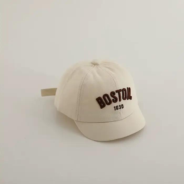 Nouvelle mode bébé lettre casquettes à pointe enfants broderie casquette de Baseball fille crème sol