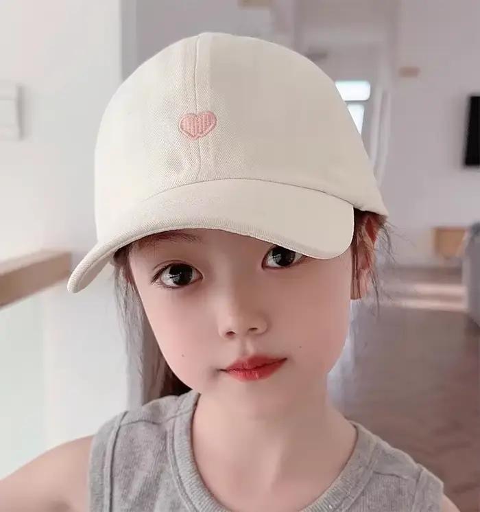 Casquettes de baseball pour enfants de 4 à 12 ans, motif cœur mignon, à large bord ajouré pour queue