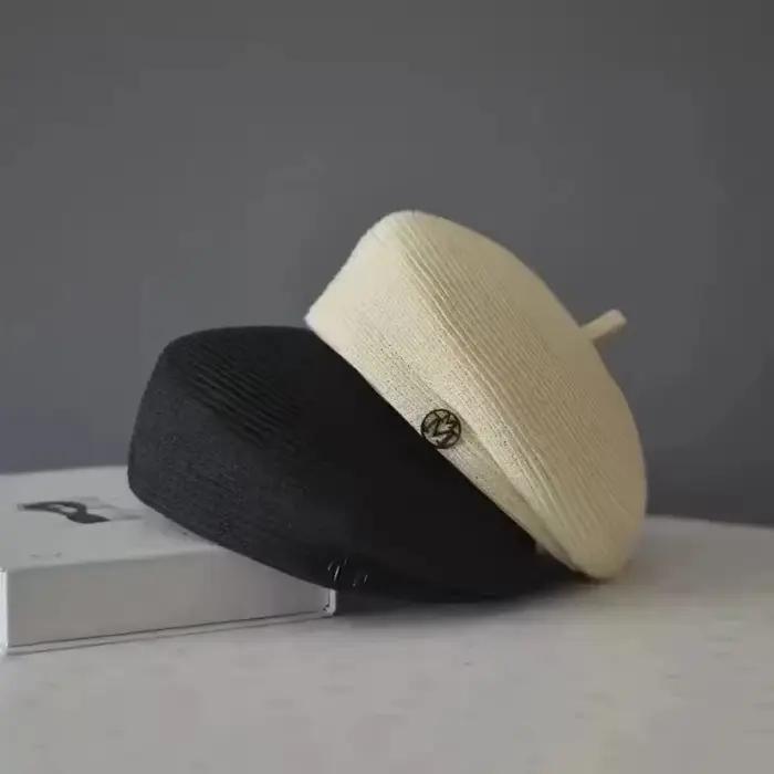 Mode été célébrité élégant stéréotype Fine paille Fedoras lettre béret femmes tourisme rétro décontracté peintre chapeau en gros