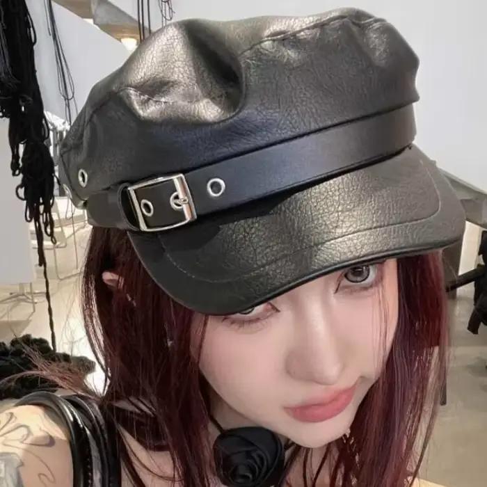 Béret en cuir noir rétro pour femmes