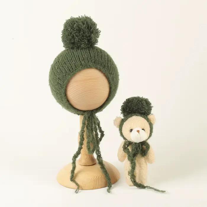Ensemble chapeau et jouet ours pour bébé