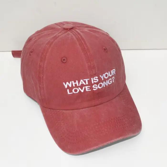 Casquette de baseball brodée 'What Is Your Love Song' en coton délavé