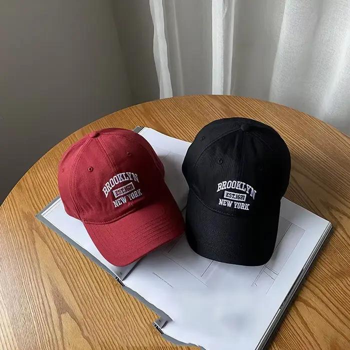 Casquette de baseball brodée de lettres en coton doux pour femmes et hommes chapeaux à visière à bord incurvé pour sports de plein air occasions extérieures printemps été