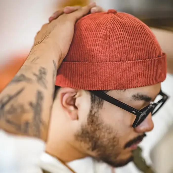 Maden hommes rétro réglable velours côtelé marin casquette solide sans bride Skullcap unisexe décontracté
