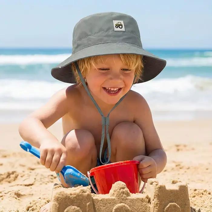Nouveau chapeau de pêche brodé pour bébés et enfants d'Europe et d'Amérique. Convient aux