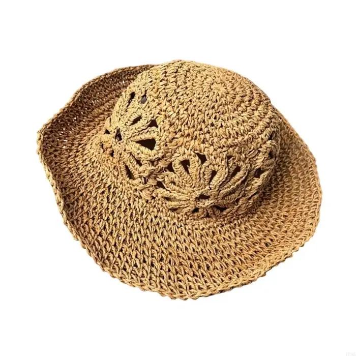 Chapeau soleil en paille ajouré à larges bords