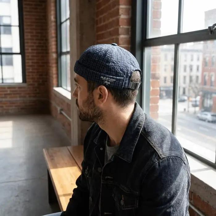 Casquette de mode à carreaux effet peau de melon respirante réglable pour homme et femme occasions décontractées春夏秋冬适用无性别条纹西瓜皮效果透气可调节休闲帽子