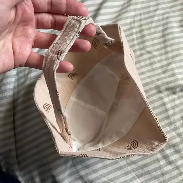 Chapeau en coton mousseline pour bébé