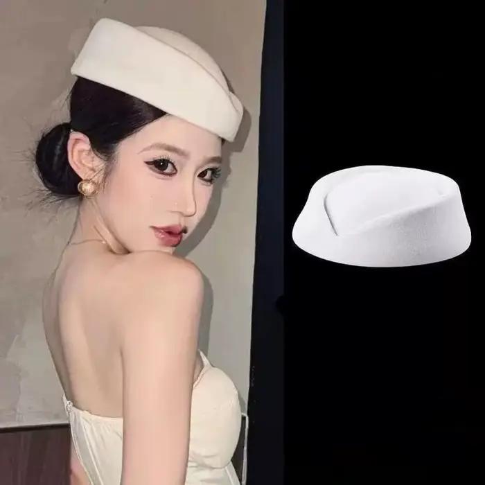 Béret d'hôtesse de l'air vintage noir à calotte plate, accessoire pour cheveux