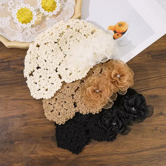 Bonnet tricoté ajouré à motif floral Printemps-Été