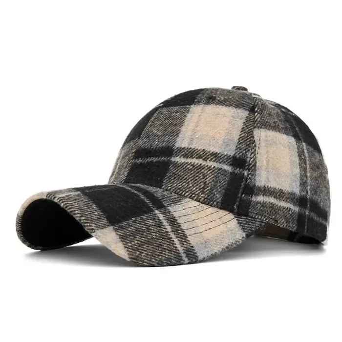 Nouvelle Casquette de Baseball Classique à Carreaux pour Hommes et Femmes Occasions Automnales et Hivernales Bords Rigides et Bec de Canard Amincissant Polyester Multicolore