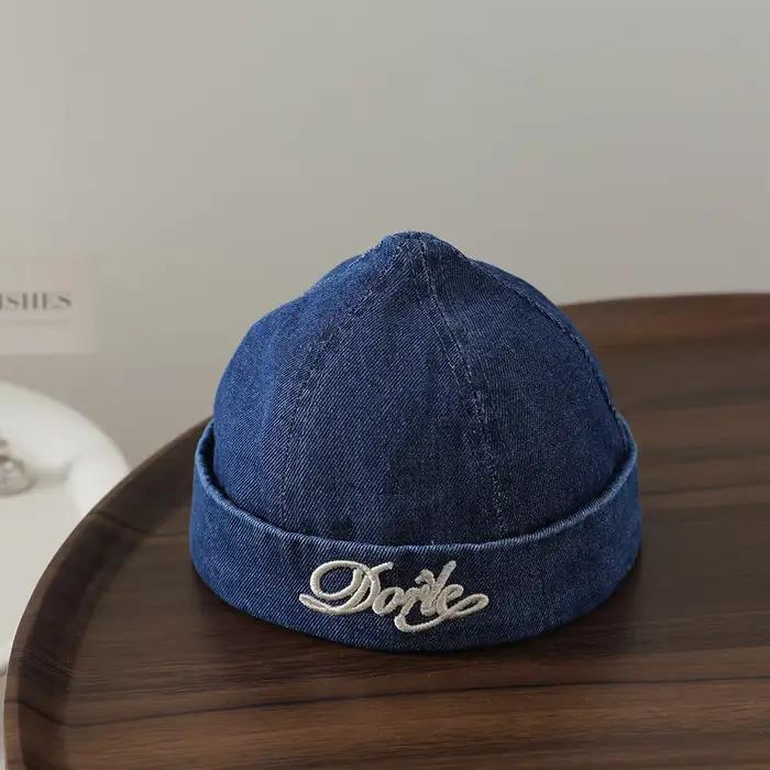 Chapeau de jean Doris à broderie urbaine pour enfants