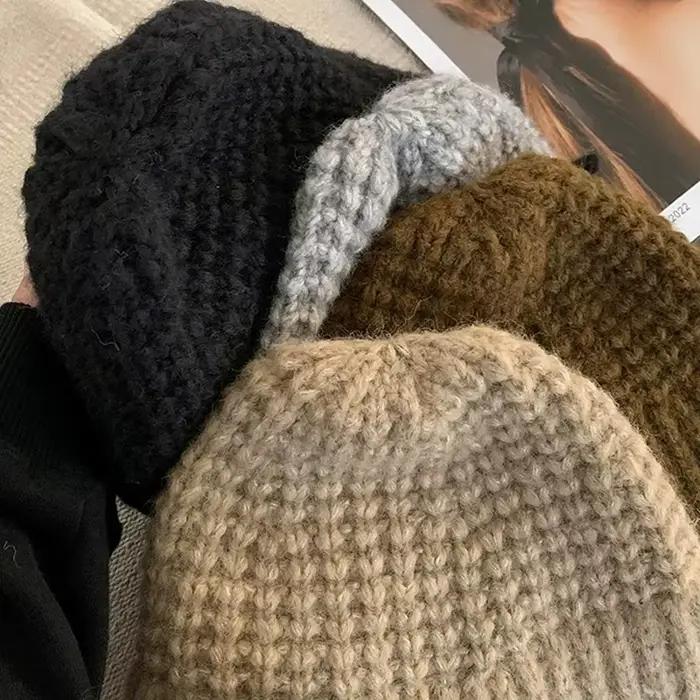 Chapeau tricoté en laine pour femmes