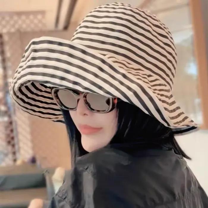 Chapeau de pêcheur rétro rayé à large bord pour femme