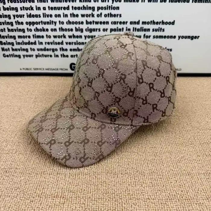 Casquette de baseball pour femme polyester chic avec visière ouverte adapté aux queues de cheval et protection solaire pour printemps été
