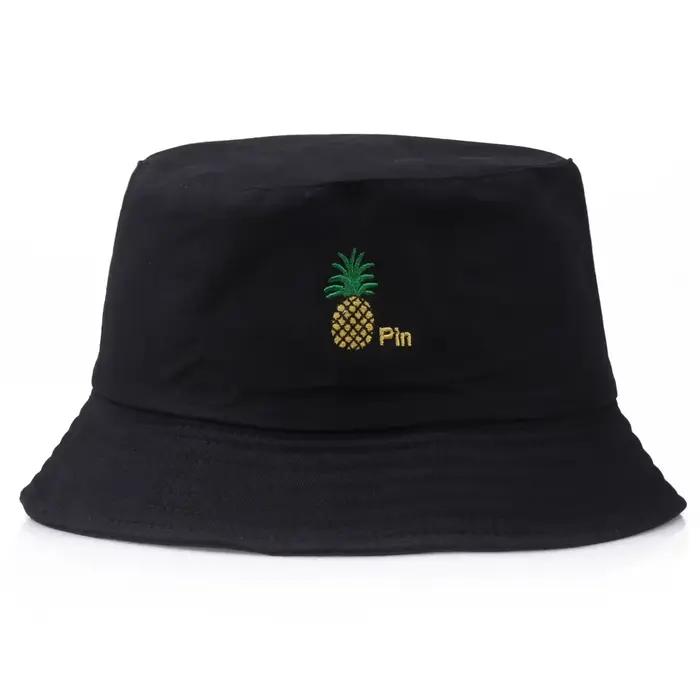 Chapeau avec broderie épingle ananas