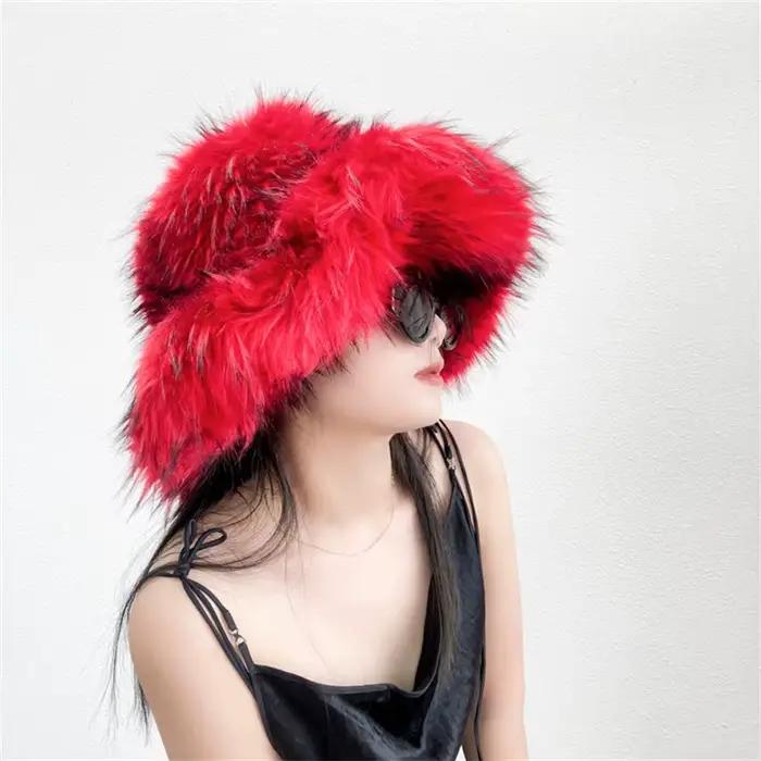 Chapeau seau en fausse fourrure moelleuse