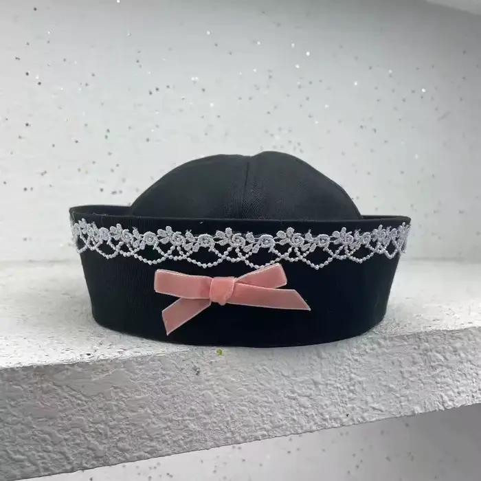 Chapeau de marin rose/blanc/noir pour la plage