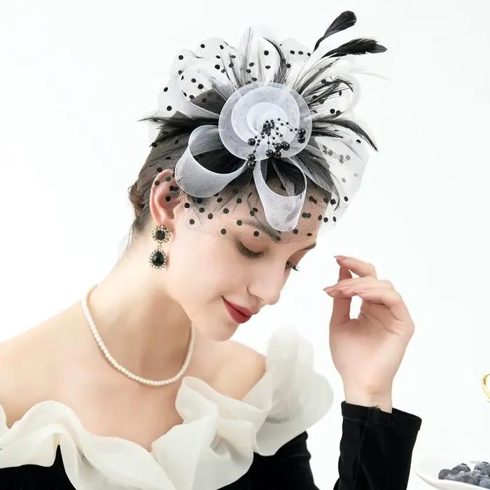Fascinateur de fleur de plume vintage pour femmes