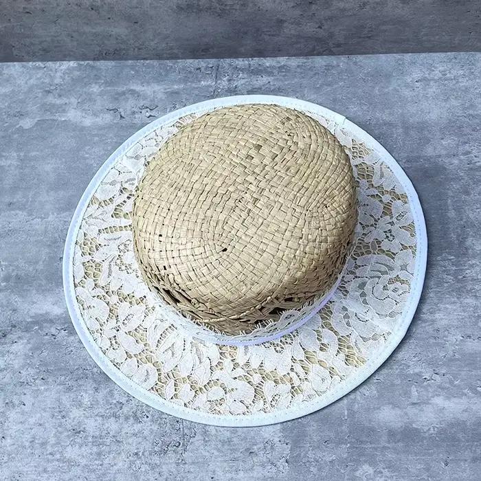Chapeau plat en raphia tressé à la main pour femme