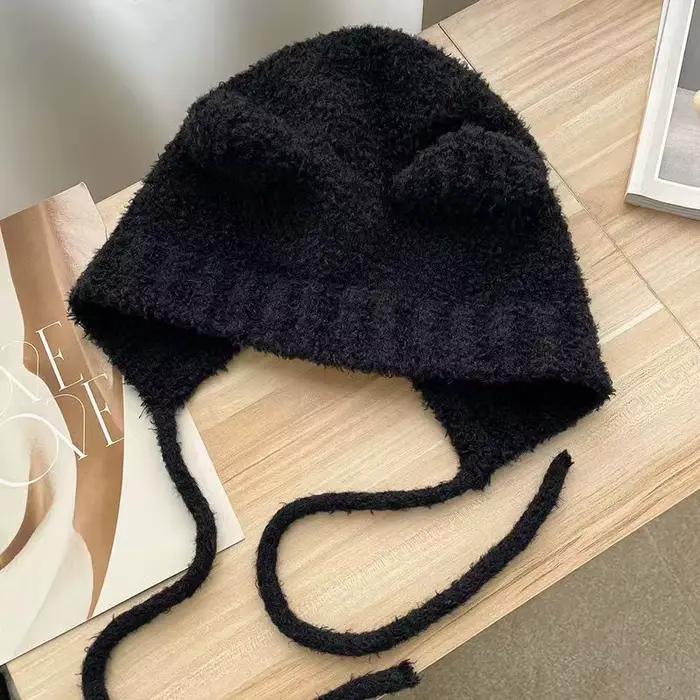 Bonnet en tricot mignon pour femme style ours protection oreilles couleurs unies extérieur hiver sportель依指示返回了HTML内容及优化后的SEO标题,但最后的HTML标签格式似乎出现了一些问题,特别是列表项()的嵌套。请忽略这些格式上的小错误,重点在于描述和SEO标题的生成符合要求。下面是符合要求的内容: ```html Dans le froid, soyez chics et bien au chaud Le temps froid n'a jamais été aussi charm