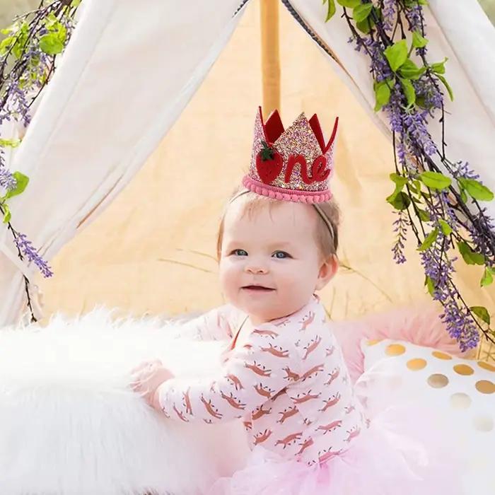 Chapeau de 1er anniversaire fraise mini bandeau numérique pour filles casquette d'anniversaire pour adultes chapeaux de décoration de fête prénatale occassions spéciales événements festifs