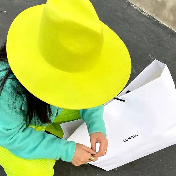 Chapeau en laine pour femmes
