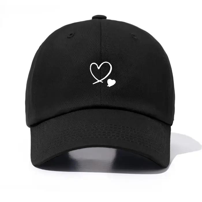 Casquette de baseball imprimée cœurs en blanc beige bleu marine bourgogne gris kaki rose noir pour hommes et femmes classique décontracté élégant cadeau famille amis