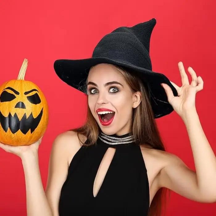 Chapeau de sorcière d'Halloween à longue pointe