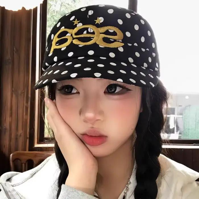 Casquettes de Baseball Unisexes à Lettres Color Block Style Américain Pour Toutes les Saisons Protection Solaire Style Urbain Occasions Spéciales