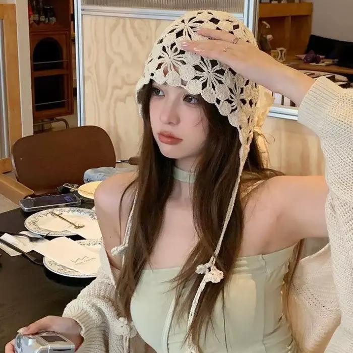 Chapeau de poisson en tricot creux fait à la main