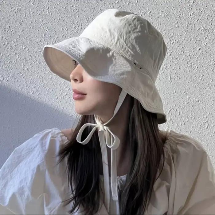 Chapeau de pêcheur avec attaches