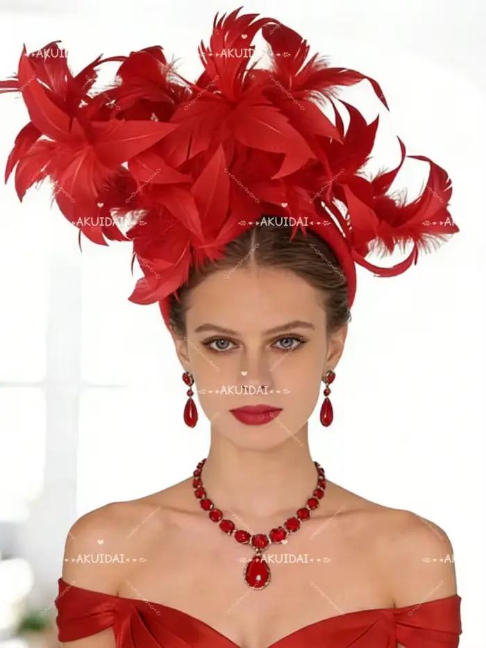 Chapeau bibi vert Royal Ascot en plumes pour femme