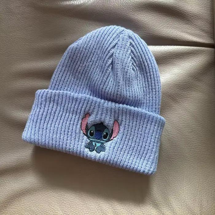 Chapeau en tricot point de dessin animé