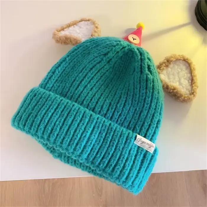 Chapeau tricoté à mode avec oreille dessin animé